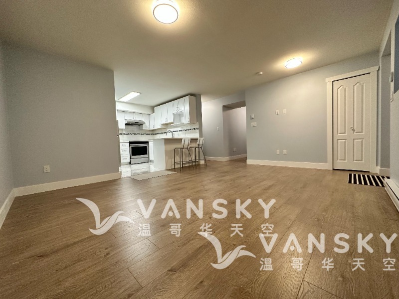 241215160643_241202175354_Living room.jpg